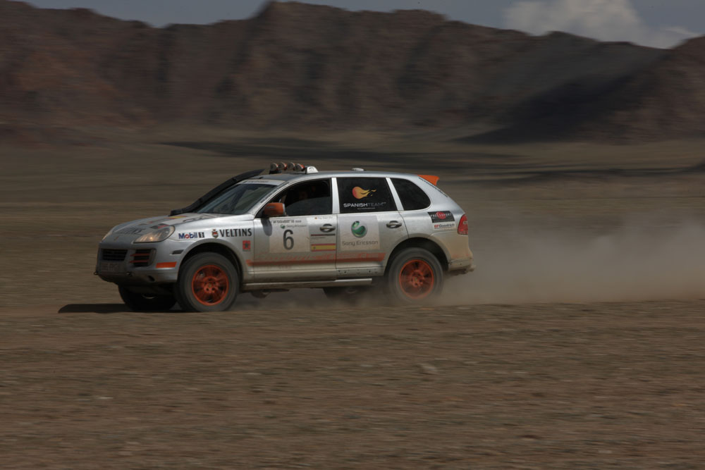 Así fue la primera carrera del Porsche Cayenne 31 Motor16 Porsche Cayenne S Transsyberia 12 Motor16