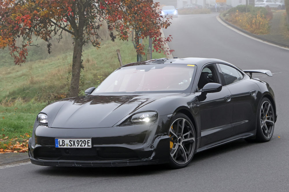 ¿Se prepara un radical Porsche Taycan GT? 5 Motor16 Porsche Taycan GT 3 Motor16