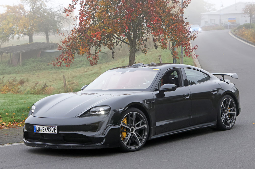 ¿Se prepara un radical Porsche Taycan GT? 6 Motor16 Porsche Taycan GT 4 Motor16