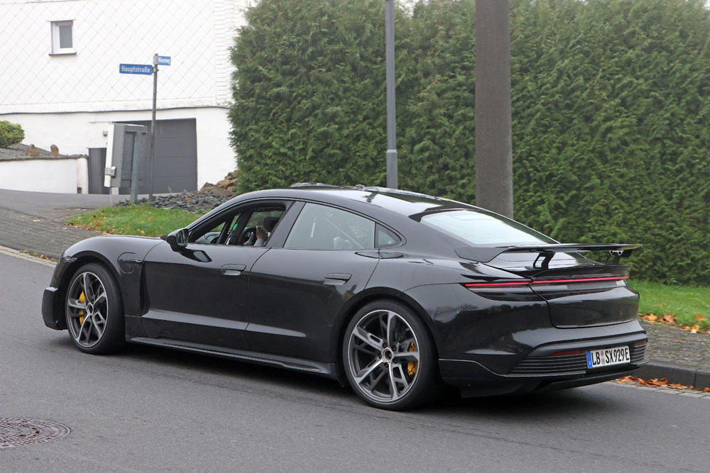 ¿Se prepara un radical Porsche Taycan GT? 2 Motor16 Porsche Taycan GT