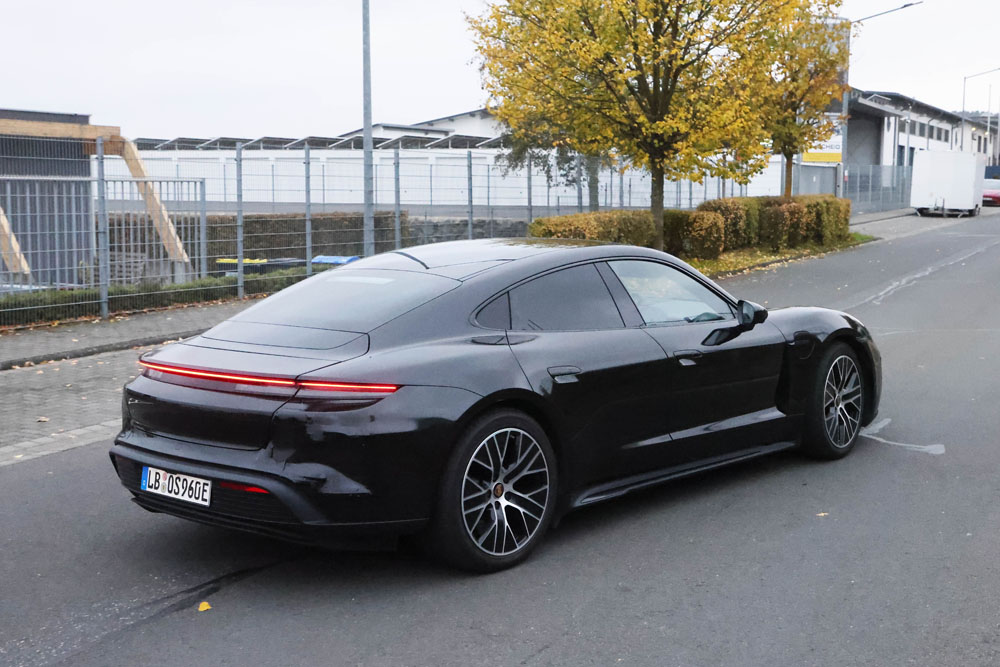 La hora del cambio en el Porsche Taycan 1 Motor16 Porsche Taycan