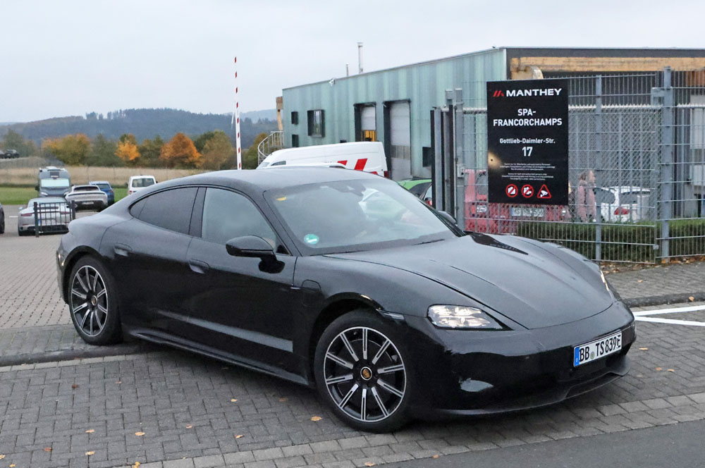 La hora del cambio en el Porsche Taycan 4 Motor16 Porsche Taycan facelift 2 Motor16