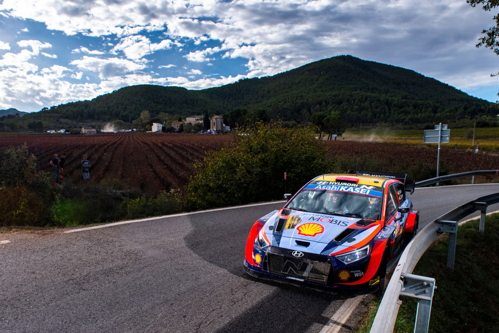 Toyota completa el doblete en el Mundial de Rallys 2 Motor16 RALLY CATALUNYA 4 Motor16