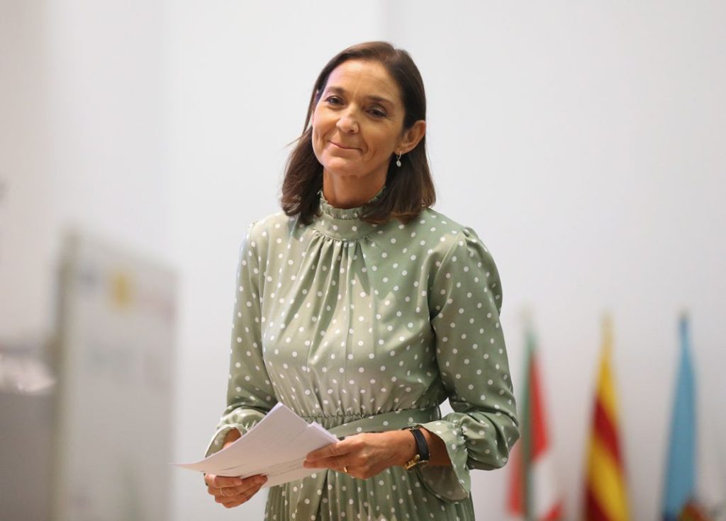 Aprobado el Perte VEC, las empresas beneficiarias esperan la información sobre las ayudas 1 Motor16 Reyes Maroto ministra de industria Motor16