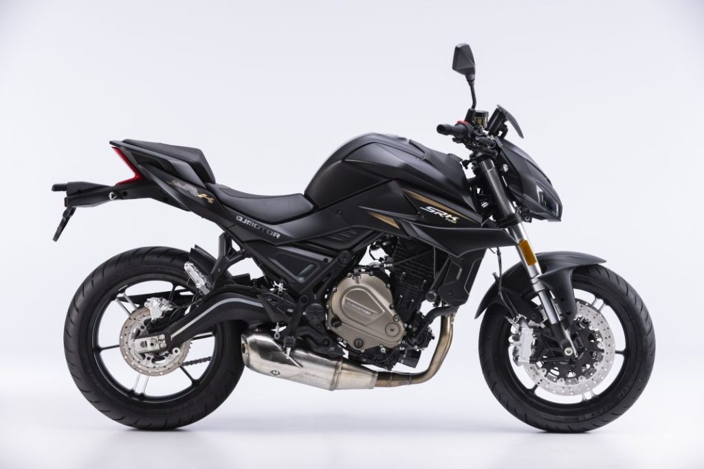 QJ MOTOR: Volvo se pasa a las motos 6 Motor16 SRK 700 1 Motor16