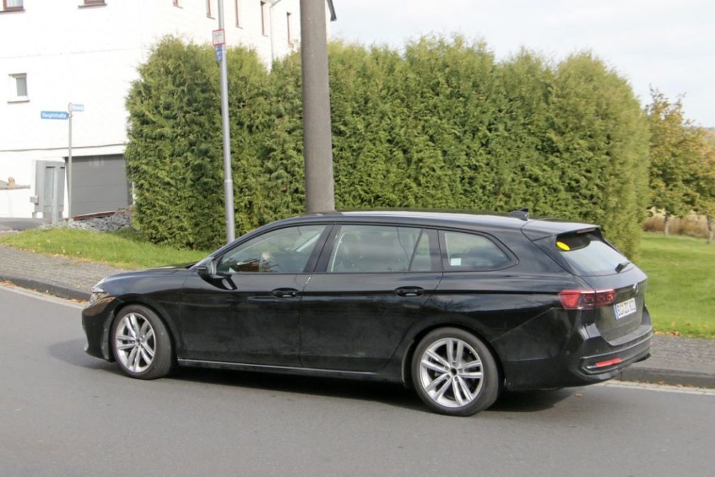 El nuevo Volkswagen Passat, cada vez más cerca 13 Motor16 VW Passat Variant 10 Motor16