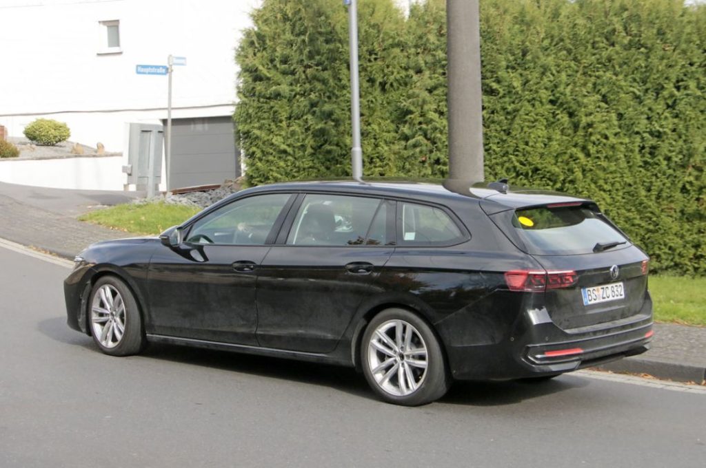 El nuevo Volkswagen Passat, cada vez más cerca 14 Motor16 VW Passat Variant 11 Motor16