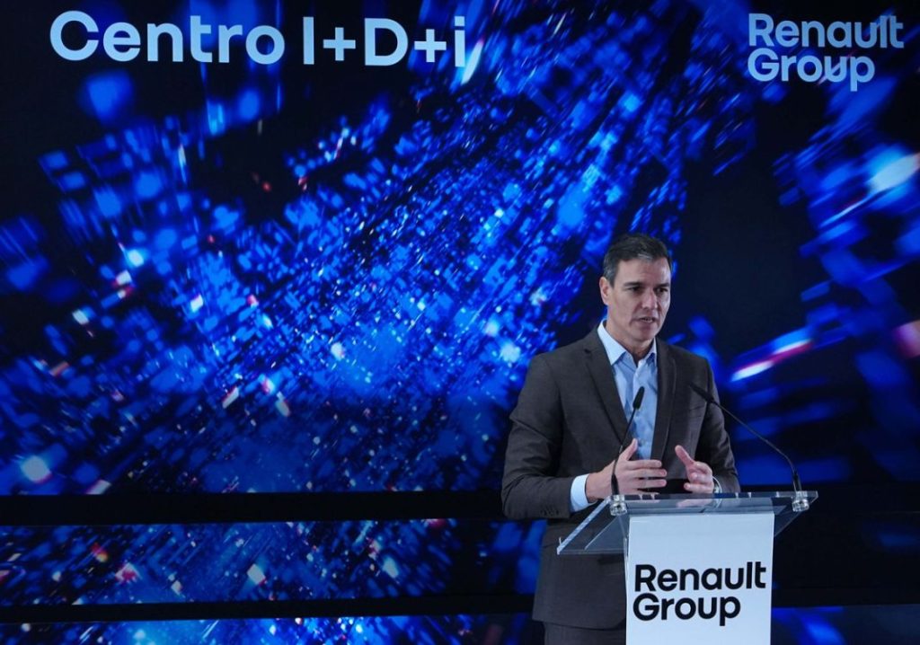 El Gobierno confirma el próximo Perte VEC: se convocará a comienzos de 2023 8 Motor16 Visita Pedro Sanchez Renault octubre 20228 2 Motor16