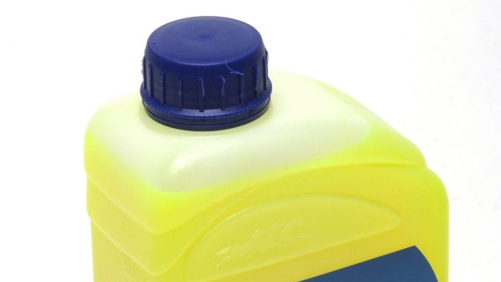 Conoce el significado del anticongelante por su color 154 Motor16 agua