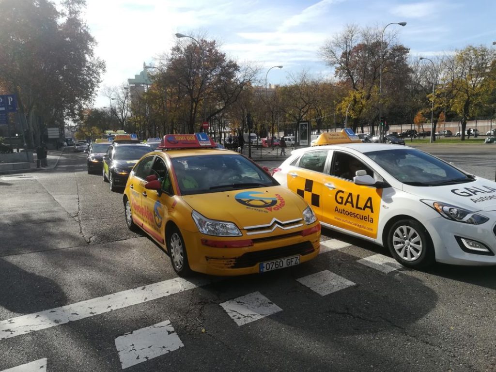 Agosto: el mejor mes para sacarte el carnet de conducir 134 Motor16 autoescuelas1 Motor16