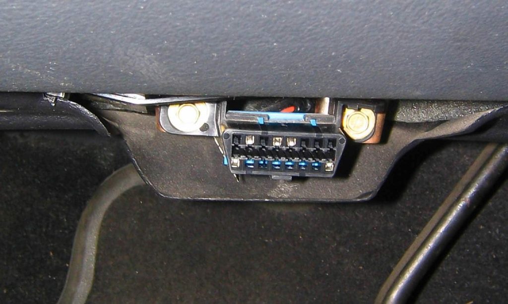 Este es el cerebro que controla tu coche 178 Motor16 ordenador