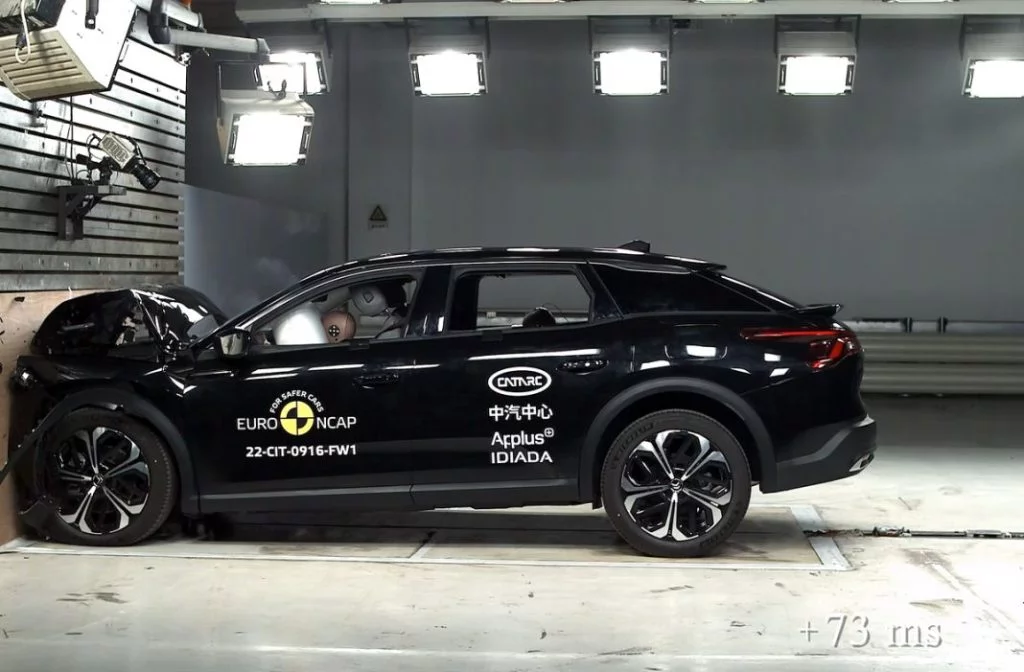 Euro NCAP octubre 2002: el Citroën C5 X se queda con 4 estrellas.