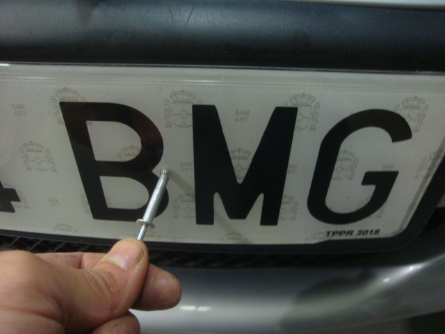 ¿Qué tengo que hacer si me roban las matrículas del coche? 50 Motor16 estado