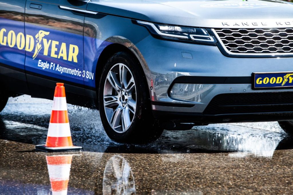 Los conductores españoles temen ponerse al volante en invierno 1 Motor16 Los conductores no conocen las diferencias entre los neumáticos.