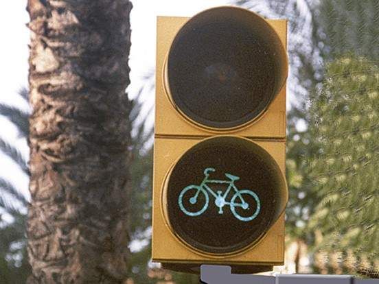 Estas son las preguntas más difíciles deexamen teórico de conducir 50 Motor16 imagen 46 Motor16