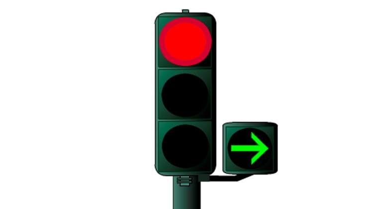 Estas son las preguntas más difíciles deexamen teórico de conducir 54 Motor16 imagen 50 Motor16