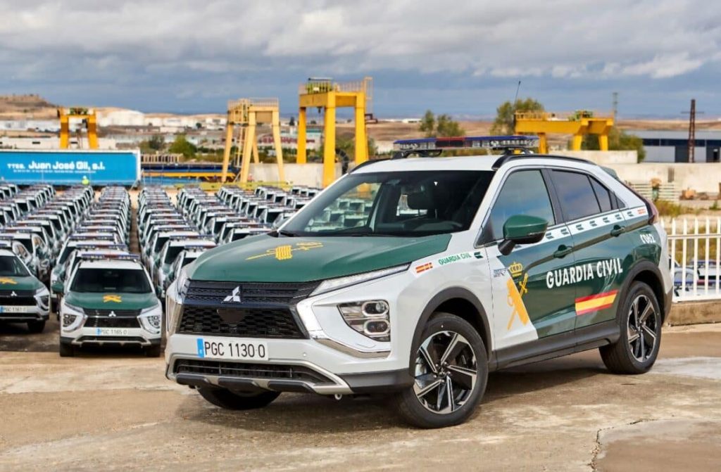 Así son los 220 coches electrificados que acaba de recibir la Guardia Civil 1 Motor16 coches patrulla
