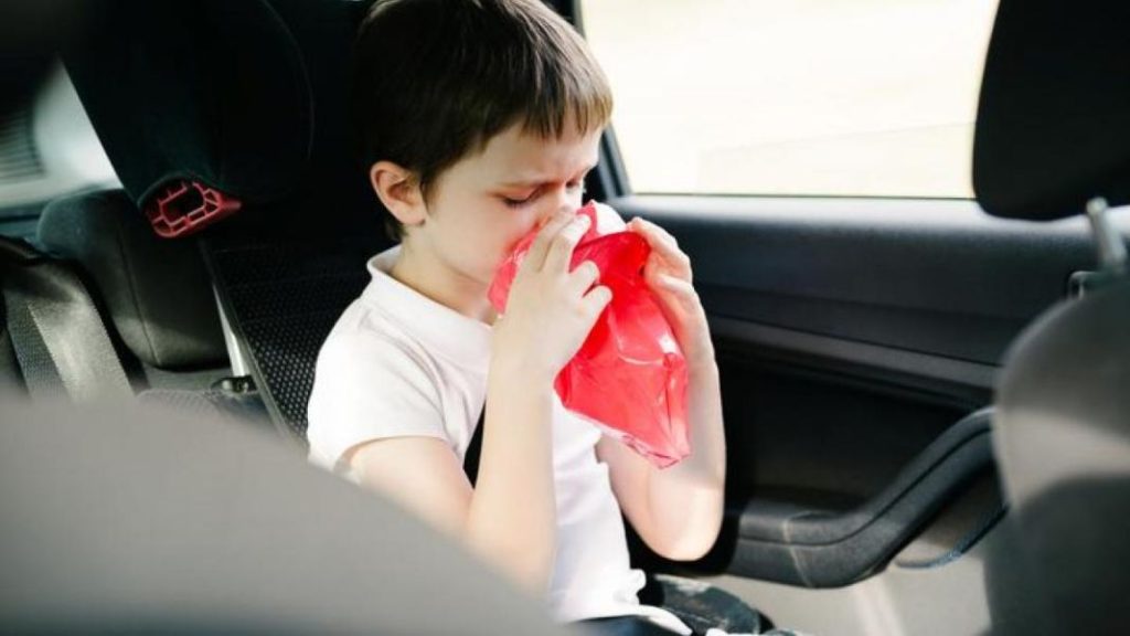 ¿Te mareas en el coche? Sigue estos consejos para evitarlo 25 Motor16 consejos