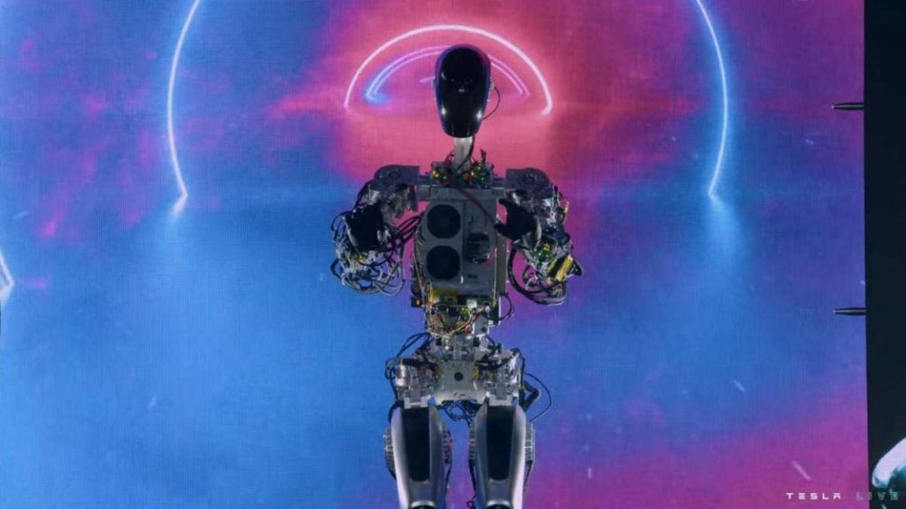 El humanoide de Tesla ya sabe andar y no te vas a creer su precio 2 Motor16 Optimus