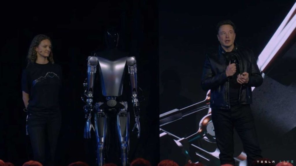 El humanoide de Tesla ya sabe andar y no te vas a creer su precio 1 Motor16 Optimus