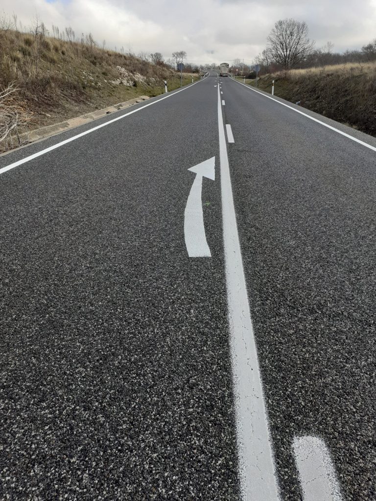 Estas son las nuevas marcas viales que ha implantado la DGT en las carreteras 95 Motor16 DGT