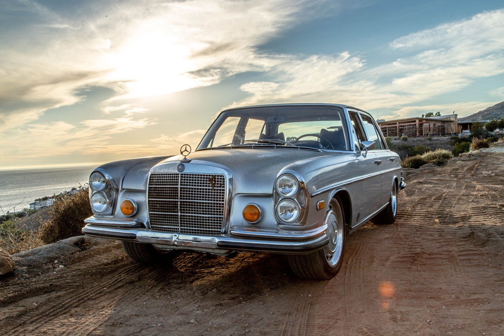 1971-Mercedes-Benz-300-SEL-Icon-14.jpg