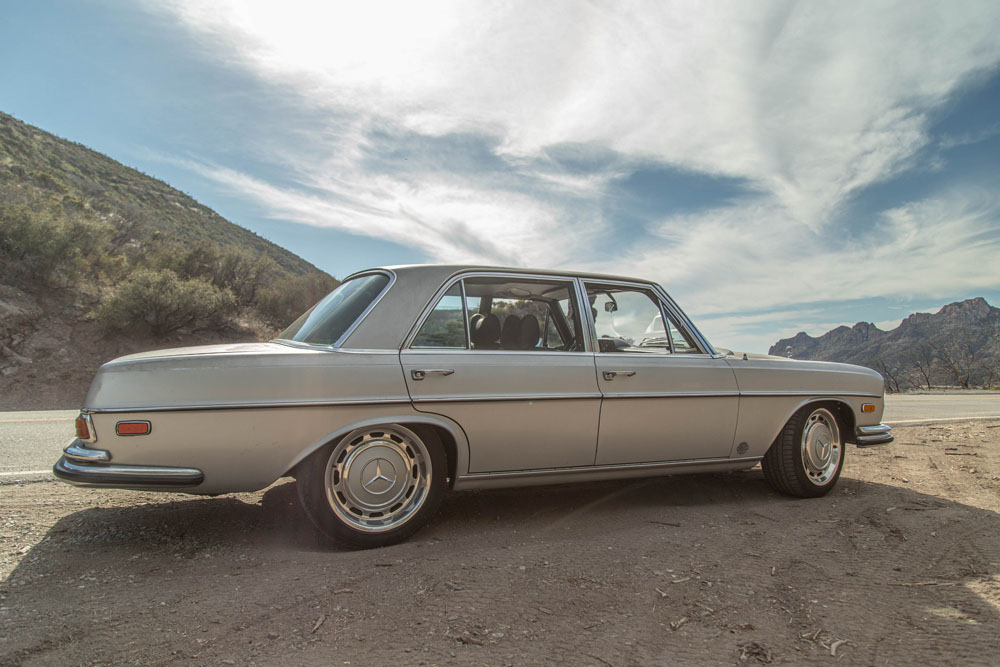 1971-Mercedes-Benz-300-SEL-Icon-21.jpg