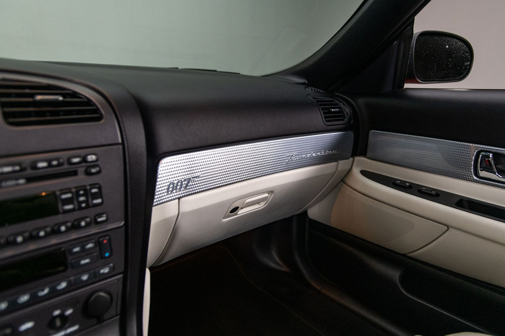 2003 ford thunderbird 007 edition 25 Motor16