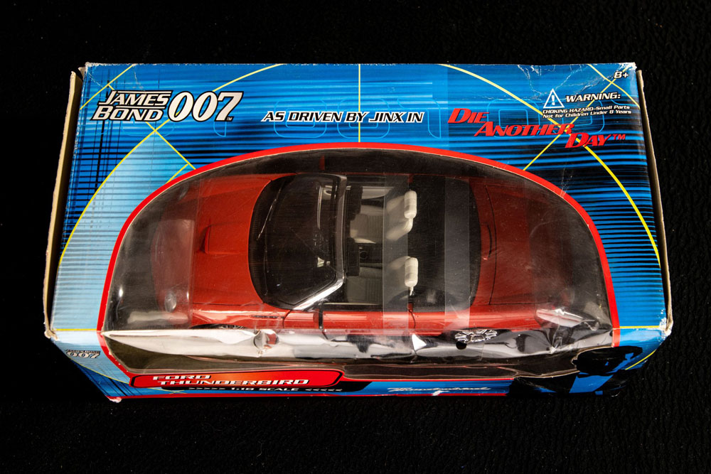 2003 ford thunderbird 007 edition 27 Motor16