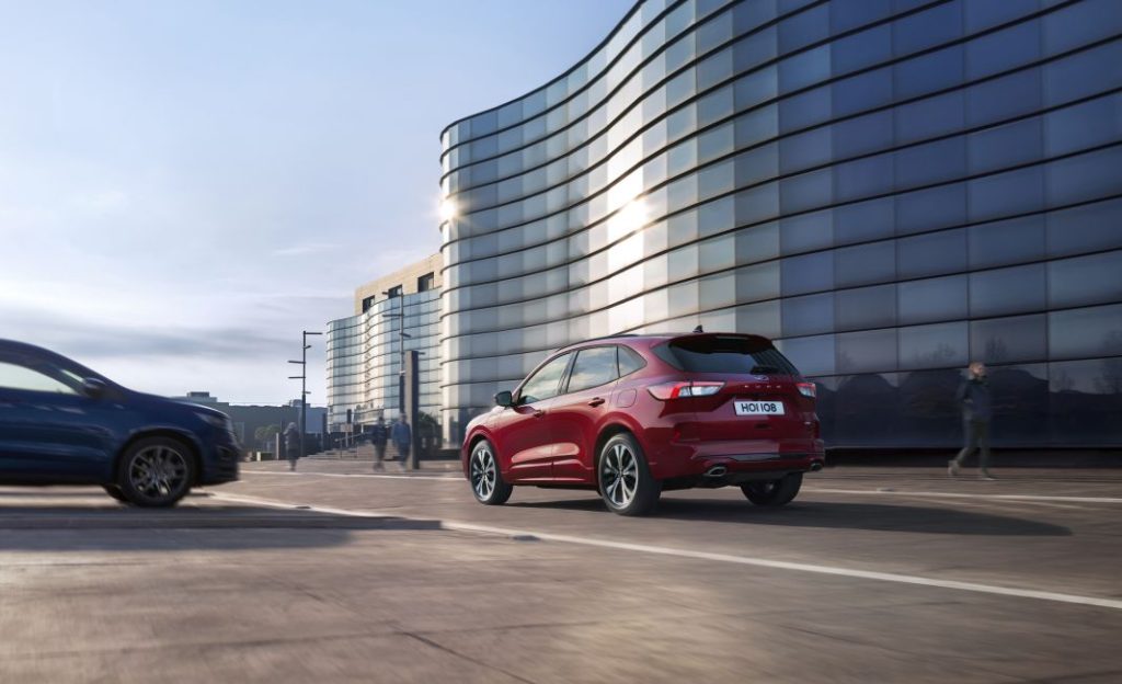 Estos son los coches eléctricos e híbridos que más compran los españoles 106 Motor16 2019 FORD KUGA DYNAMIC 2 Motor16