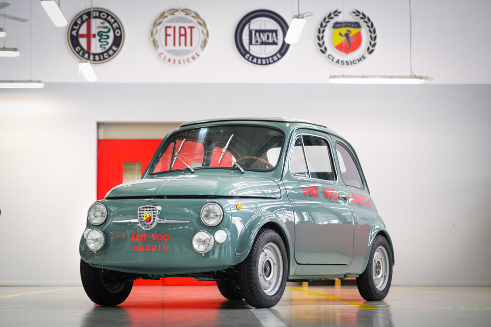 Fiat 500 Abarth: restaurado para una buena ocasión 5 Motor16 2022 Abarth Classiche 500 Record Monza 58 3 Motor16