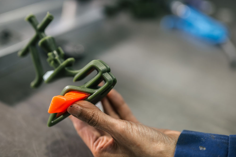 La artesanía que se esconde tras el emblema 'Flying B' de Bentley 6 Motor16 2022 Bentley Flying B 6 Motor16