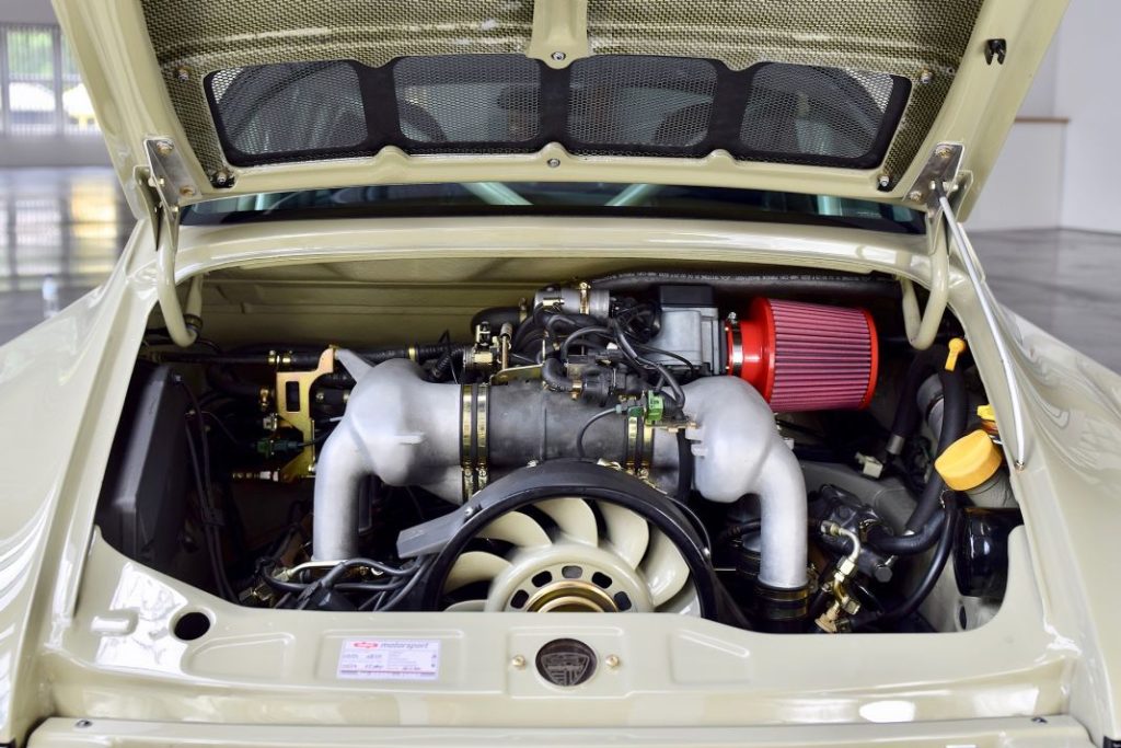 DP Motorsport crea el Porsche 911 que te fliparía conducir a diario 2 Motor16 Porsche 911 964 DP Motorsport. Imagen motor.