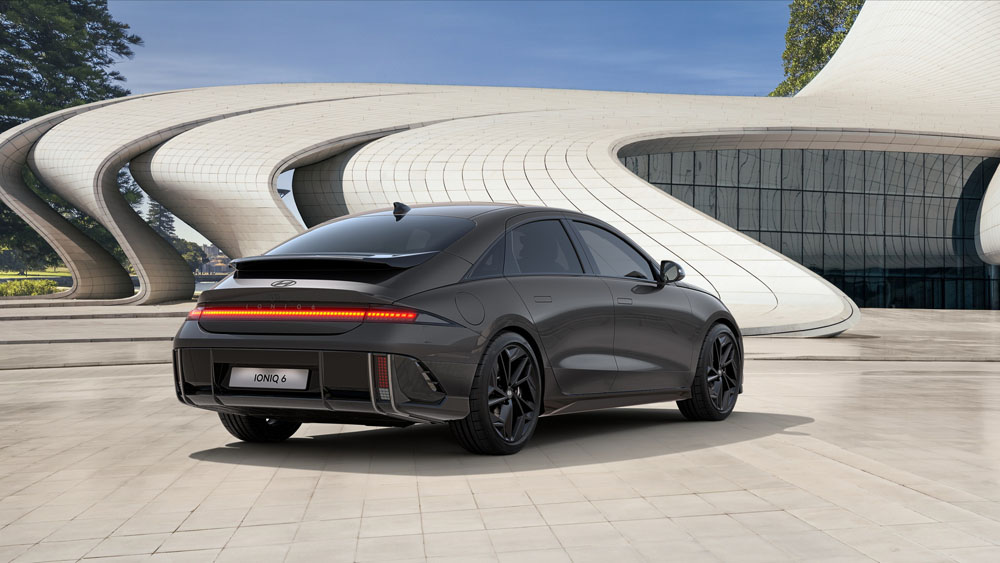 El Hyundai Ioniq 6 causa furor con sus cifras. También en Estados Unidos 2 Motor16 2023 Hyundai Ioniq 6. Imagen estática trasera..