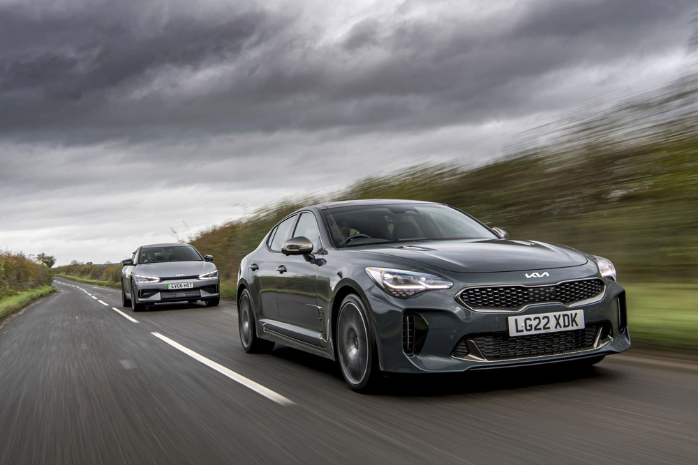 2022 Kia Stinger Kia EV6 2 Motor16