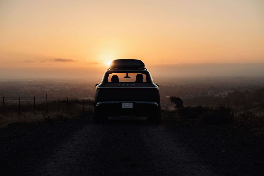 Lucid Gravity: el nuevo SUV eléctrico de la casa de California 5 Motor16 2022 Lucid SUV teaser 3 Motor16