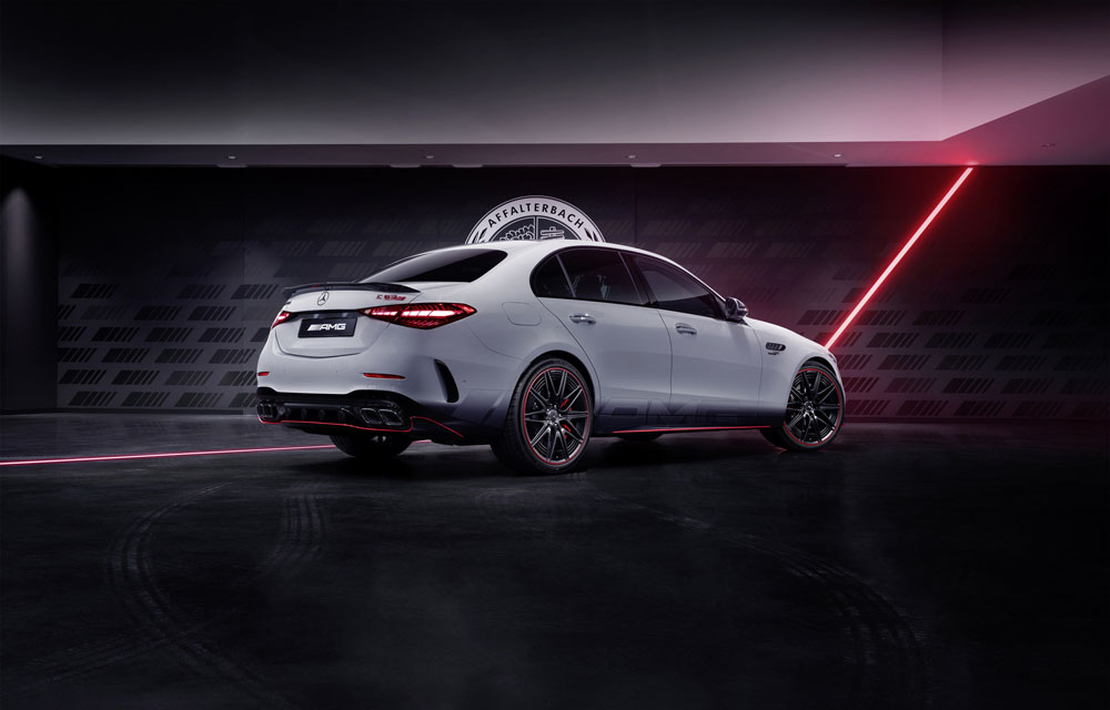 Mercedes-AMG C63 S E Performance: se estrena con edición especial 1 Motor16 Mercedes-AMG C63 S E Performance F1 Edition. Imagen trasera.