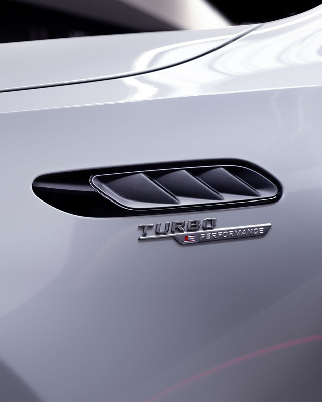 Mercedes-AMG C63 S E Performance: se estrena con edición especial 12 Motor16 2022 Mercedes AMG C 63 S E Performance F1 Edition 9 Motor16