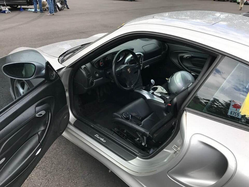 Este Porsche 911 Turbo es el 'nueveonce' con más kilómetros del mundo 2 Motor16 Porsche 911 Turbo kilómetros. Imagen detalle.