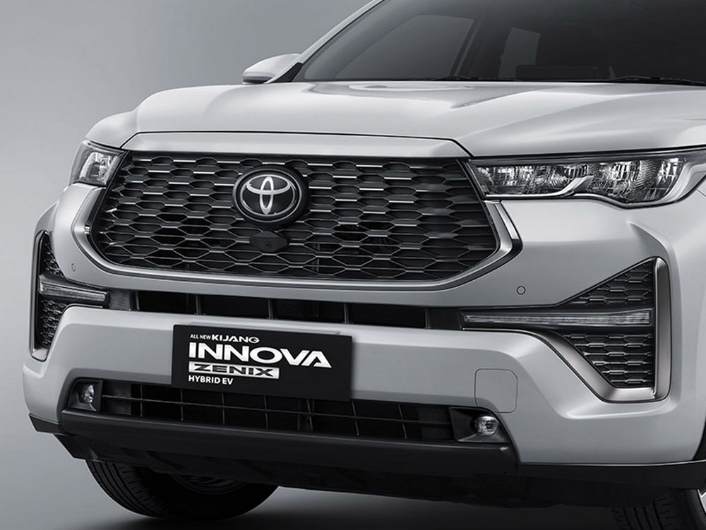 Toyota Innova Zenix: un gran SUV para Indonesia 26 Motor16 2022 Toyota Innova Zenix 1 Motor16