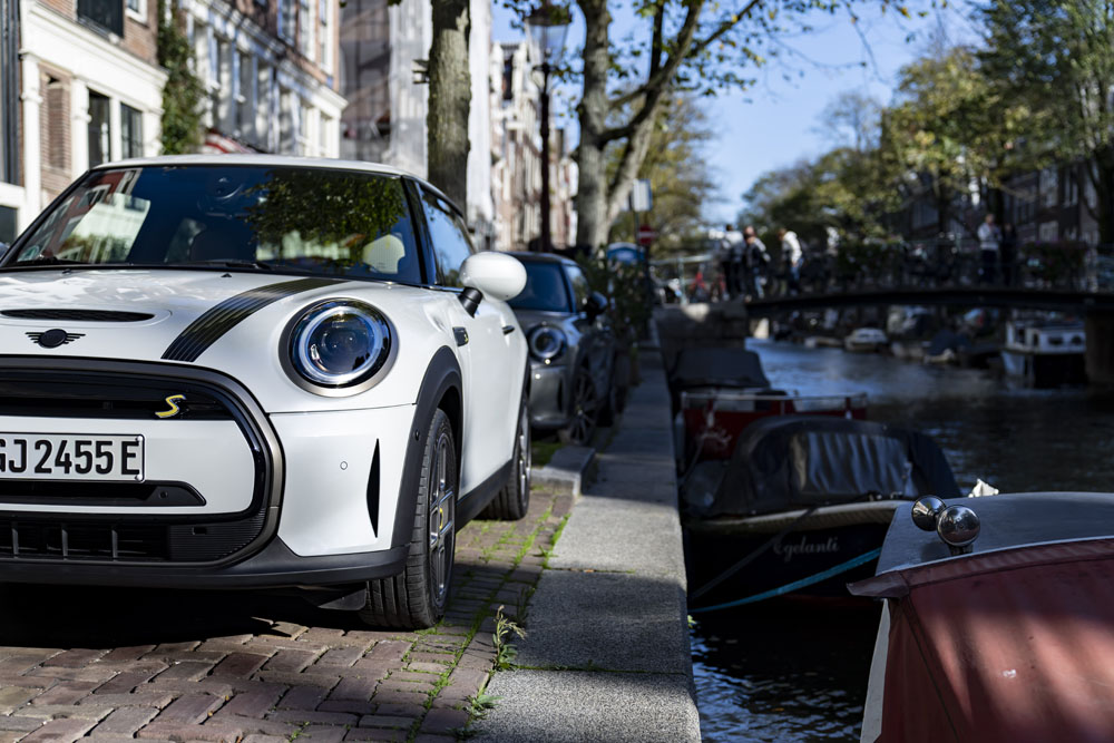 Mini Cooper SE: estrena edición especial Resolute Edition 22 Motor16 2022 mini cooper se resolute white 25 Motor16