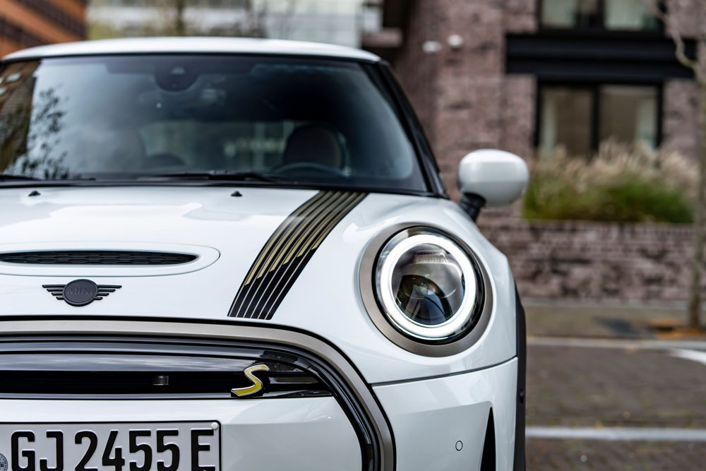 Mini Cooper SE: estrena edición especial Resolute Edition 28 Motor16 2022 mini cooper se resolute white 33 1 Motor16