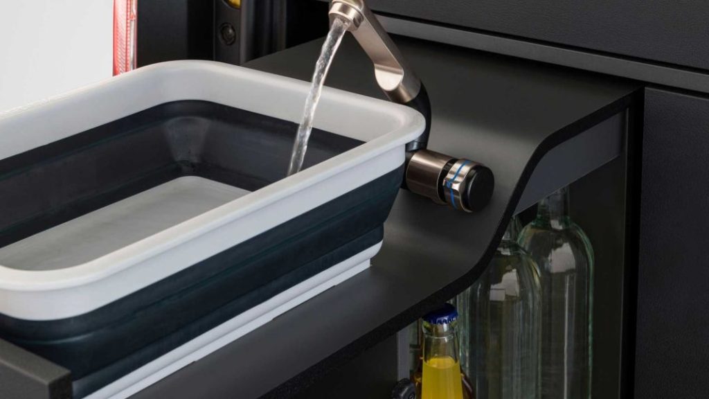 Mercedes EQT Marco Polo, un cámper para contemplar las estrellas 3 Motor16 cámper