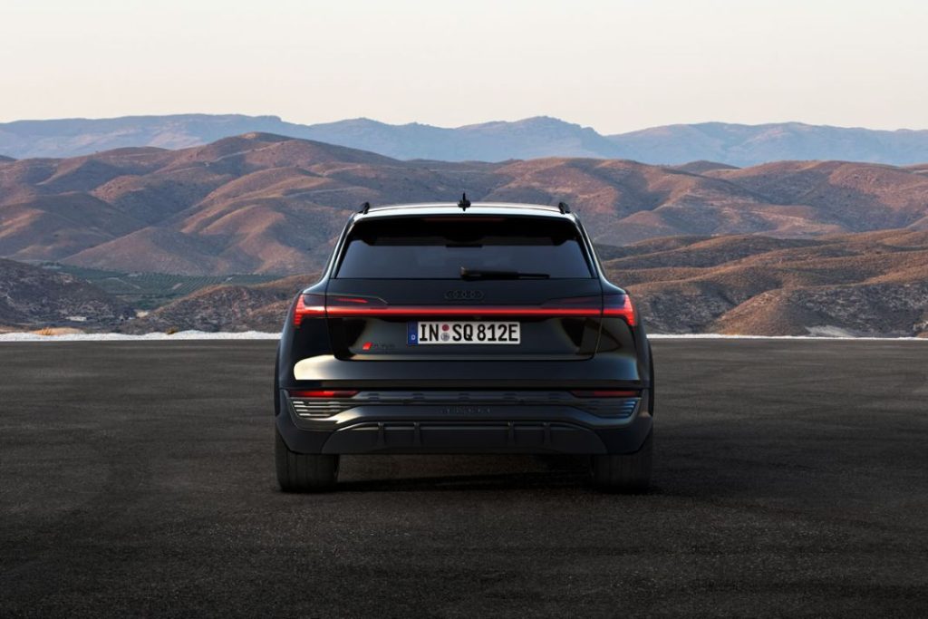 AUDI SQ8 E TRON 17 Motor16