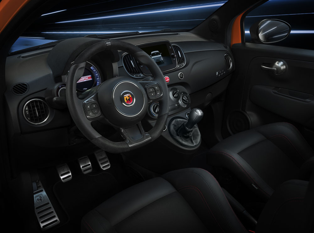 Abarth se pone al día con nuevas versiones y colores 5 Motor16 Abarth 3 1 Motor16