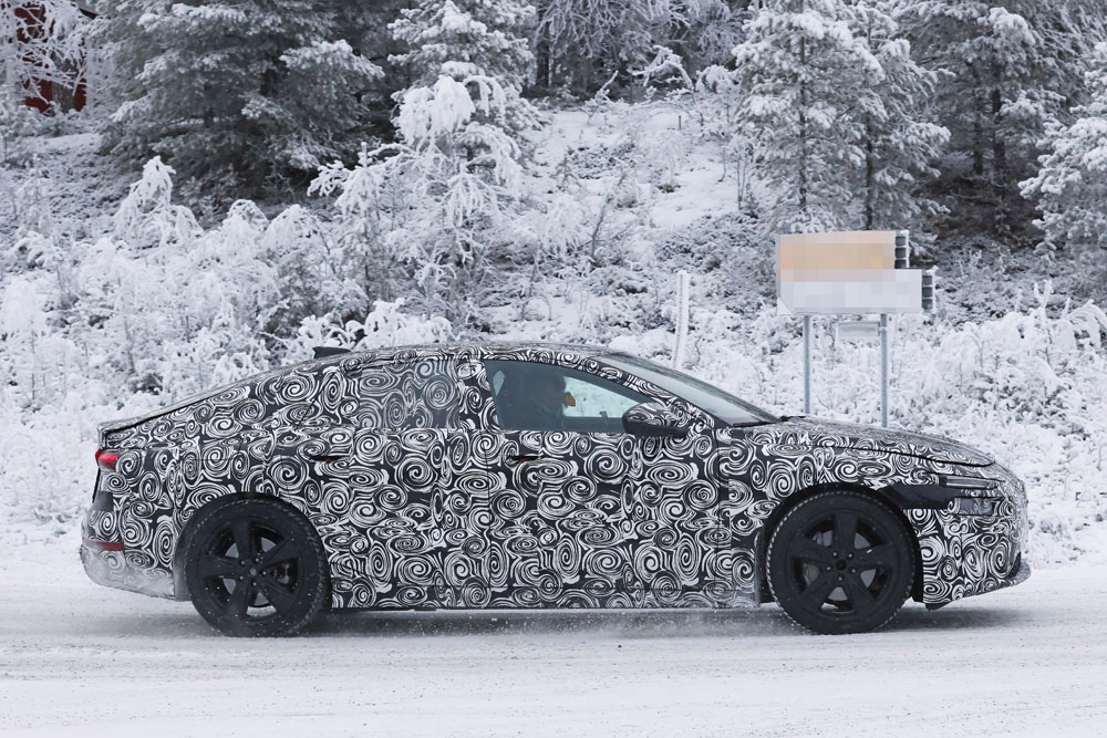 El Audi A6 e-tron ya tiene cara y 'ojos' 10 Motor16 Audi A6 e tron production lights 7 Motor16