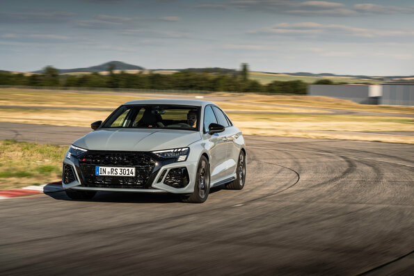 Los Audi RS más especiales, en exclusivas series limitadas 40 Motor16 Audi RS edition M16 15 Motor16