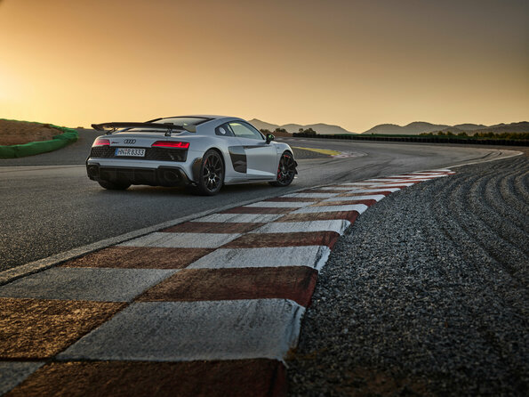 Los Audi RS más especiales, en exclusivas series limitadas 26 Motor16 Audi RS edition M16 8 Motor16