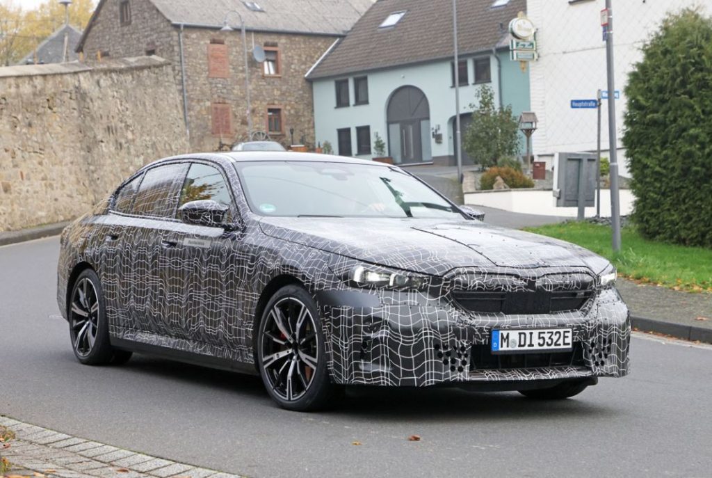 El BMW i5 eléctrico llega a Nürburgring 14 Motor16 BMW i5 12 Motor16