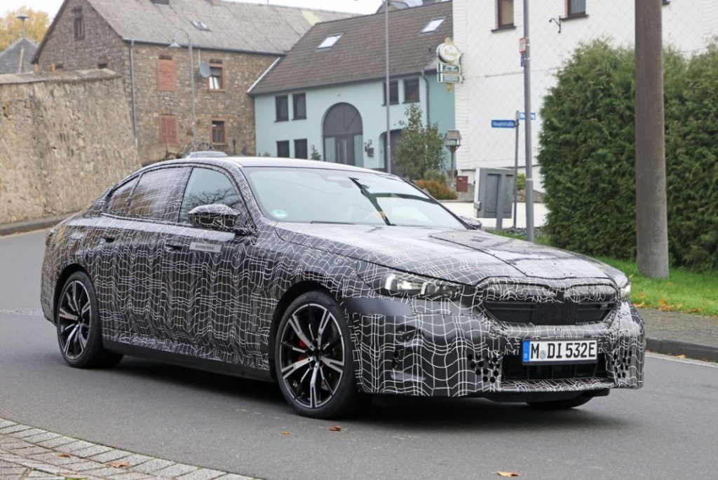 El BMW i5 eléctrico llega a Nürburgring 15 Motor16 BMW i5 13 Motor16
